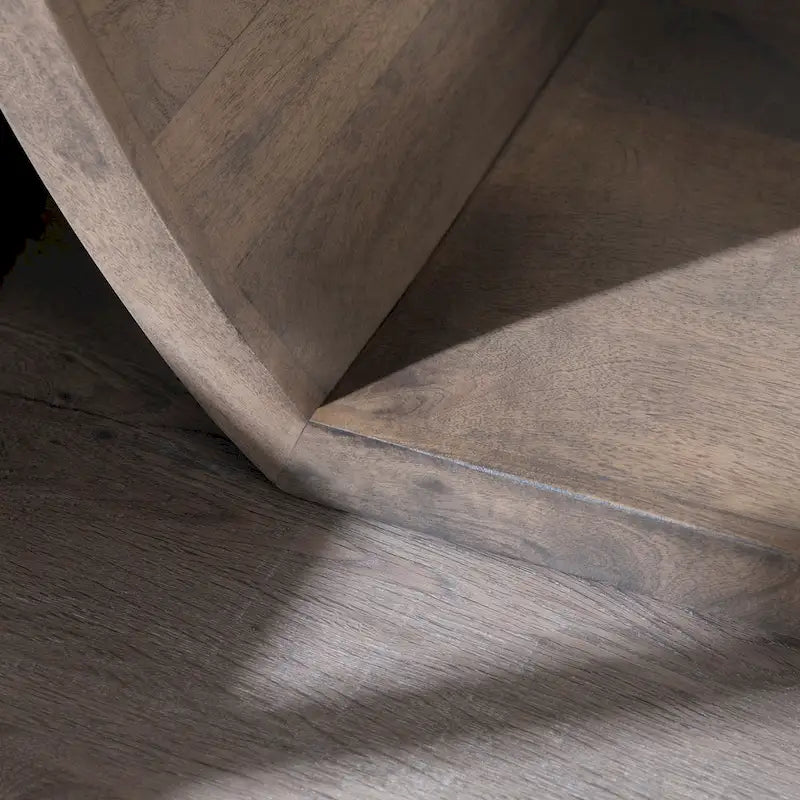 Console scura in legno grigio con ripiano aperto, 60"L
