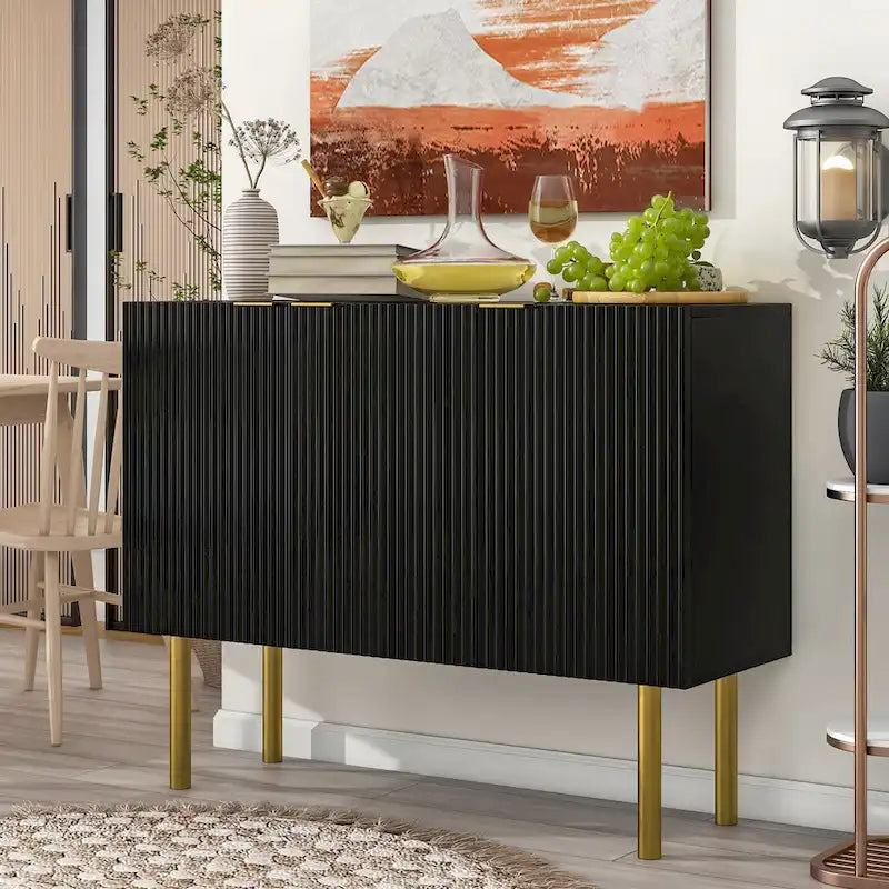 Credenza a 3 ante a righe bianche e nere con gambe dorate - 119.9L x 41.9W x 93H
