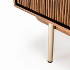 Madia in noce, acacia e rattan, stile Mid-Century